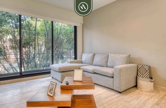 Centric 2 BR Condo in the Heart Roma Norte