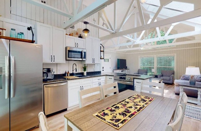 Century Oak Retreat ~ Aggieland Vacation Rentals