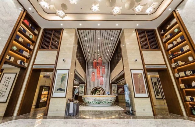 Century Runhua Hotel