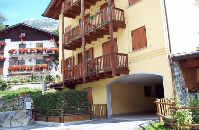 CERVINIA-VALTOURNENCHE Ferienwohnung Direkt an der Skipiste von SCI