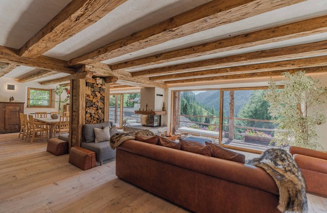 Cesa del Louf Superior -Dolomites Exclusive Chalet