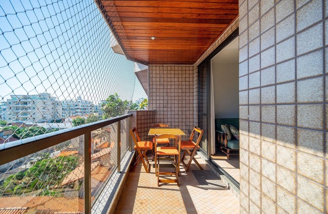 Cf05 Beachfront building, Complete 3 apartment!