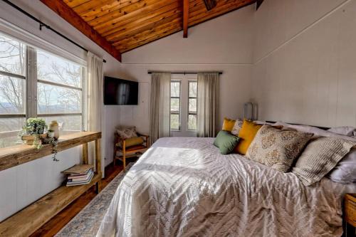 Chacos Cabin