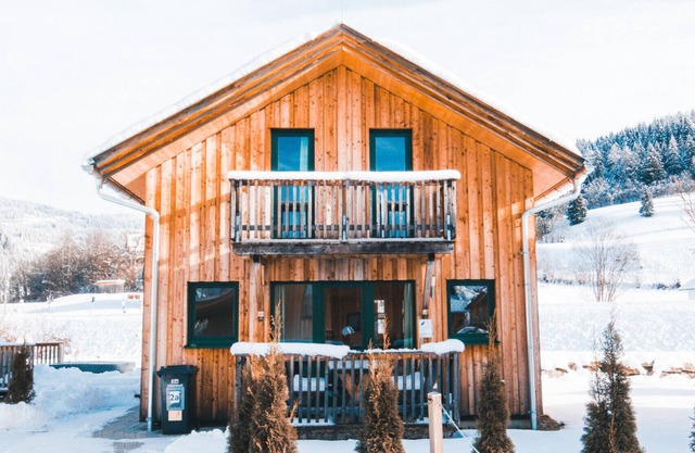 Ferienhaus #2a mit 3 Schlafzimmern & Whirlpool