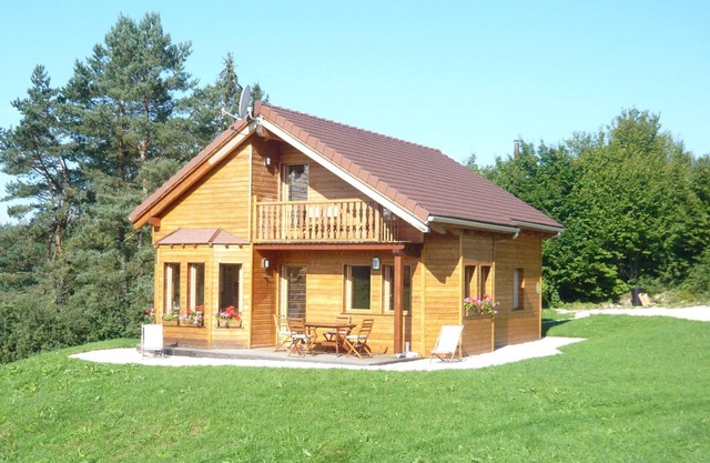Ein Ferienhaus im Herzen des Landes der Seen und Bergen Jura zum Entspannen