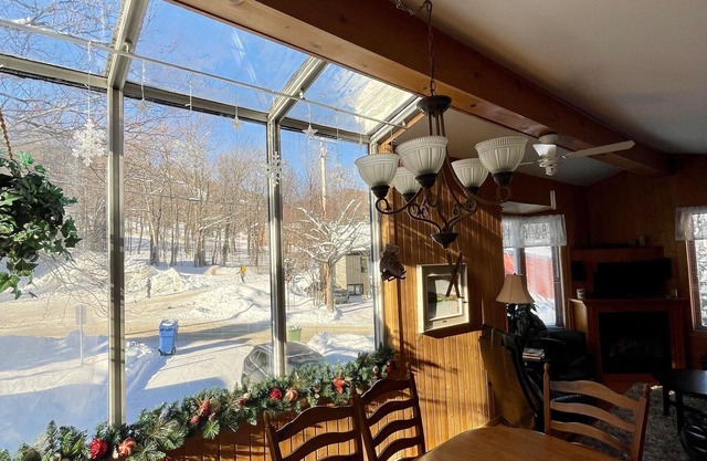 Chalet at the foot of the slopes Ski IN/Ski OUT