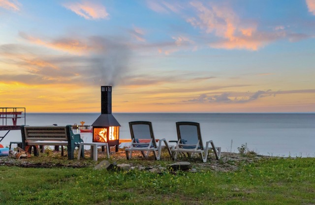 Chalet Akoya, a little gem on the shores of majestic Lac-St-Jean