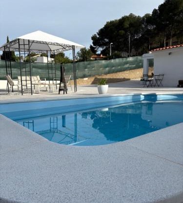 Chalet con piscina dogfriendly