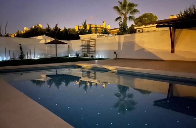 CHALET CON PISCINA PRIVADA