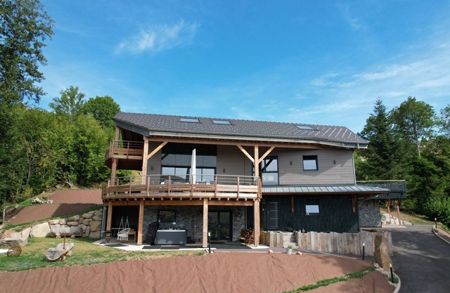 Chalet 5* Grand Standing 15 Pers. Sauna-Jacuzzi.