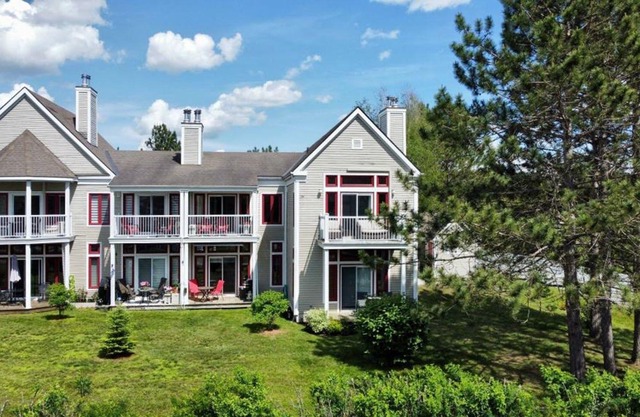 Chalet Détente Orford - Cozy condo 5 minutes from Mont-Orford golf & ski resort