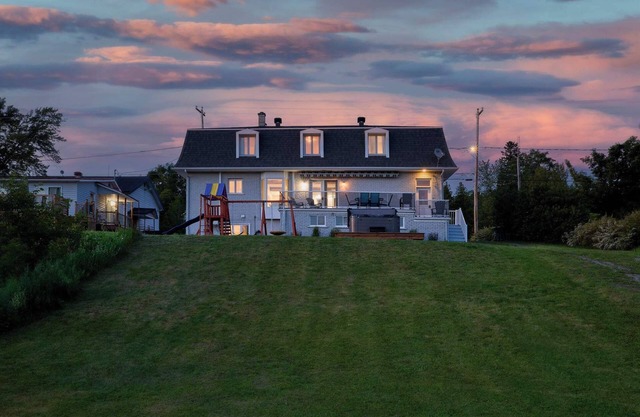 Chalet du Rivage spa, Pohénégamook