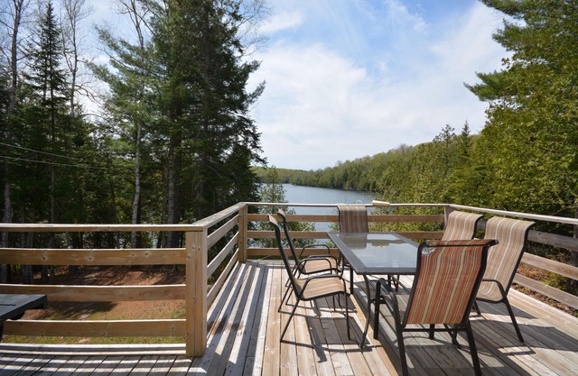 Chalet en Bois Rond Avec Spa, Sauna et Hammam