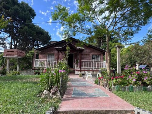 CHALET GRANDE en VALERIA DEL MAR y PLAYA