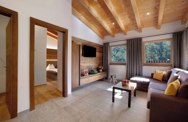 Chalet 'Hortensie' mit Bergblick, Gemeinschaftspool und WLAN