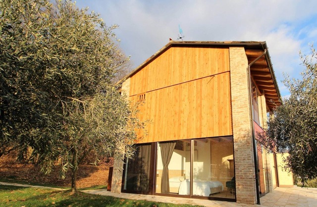 Luxus-Chalet mit Pool und Aussicht