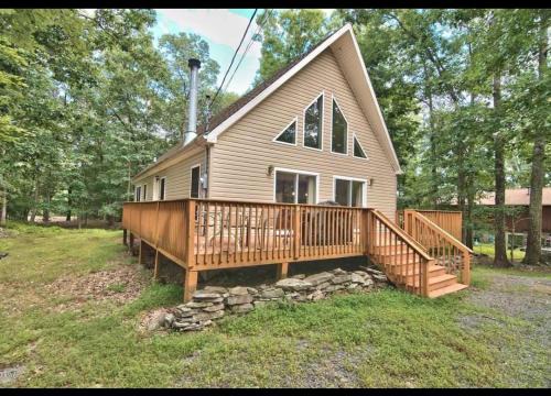 Chalet in Masthope Community