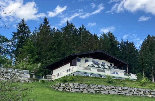 Ferienwohnung im Pinzgau mit großer Terrasse