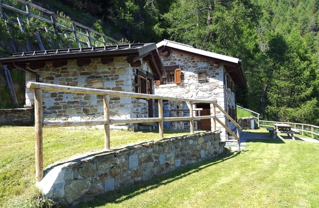 Chalet "La Cort", umgeben von Natur