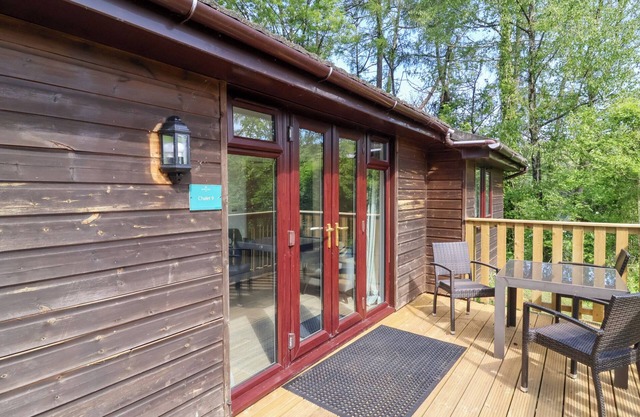 CHALET LOG CABIN C9, family friendly, with a garden in Combe Martin