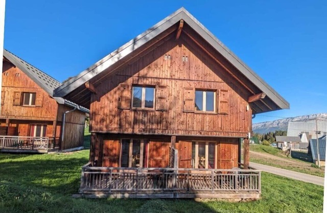 Chalet MÖKI , accès piscine sauna ***