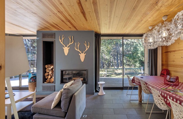 Chalet 'Magnifique Moderne Familial' mit Bergblick, privater Terrasse und Wi-Fi