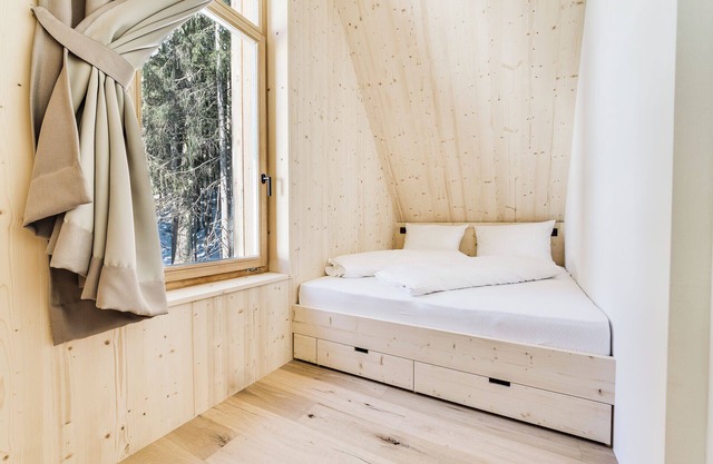 Chalet 'Mitteregge' mit Bergblick, Gemeinschaftsgarten und Wi-Fi