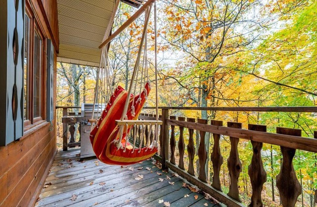 Chalet Mont Cascades w/Spa & Fibre Optic Internet