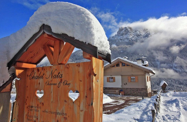 Chalet Nata: Ihr Rückzugsort mit Panoramablick in den Dolomiten des Fassatals