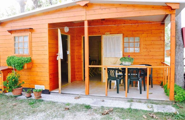Chalet auf Campingplatz