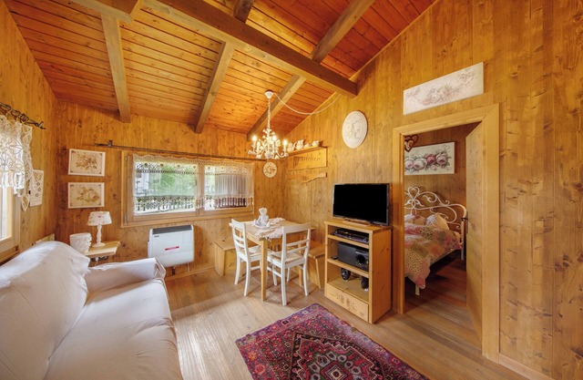Chalet 'Orserose I Ciodi' mit Bergblick, Gemeinschaftsterrasse und WLAN