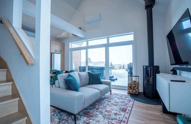 Chalet OslÖ42 | Spa and Mountain