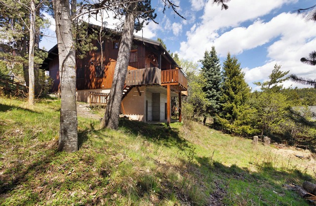 Chalet 'Petit Chalet À Pyrénées 2000' mit Bergblick, privater Terrasse und WLAN