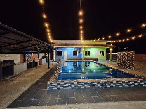 Chalet Restu Mak Abah Pool Merlimau Melaka