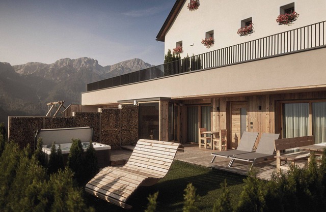 Chalet 'Rueper Hof Pracken' mit Whirlpool, privater Terrasse und WLAN