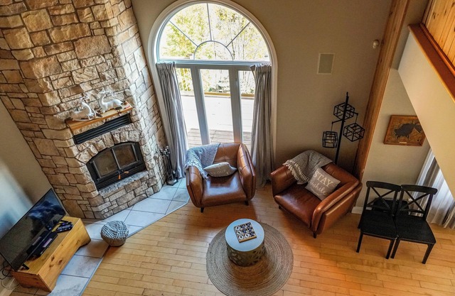 Chalet | Trailhead Lake House