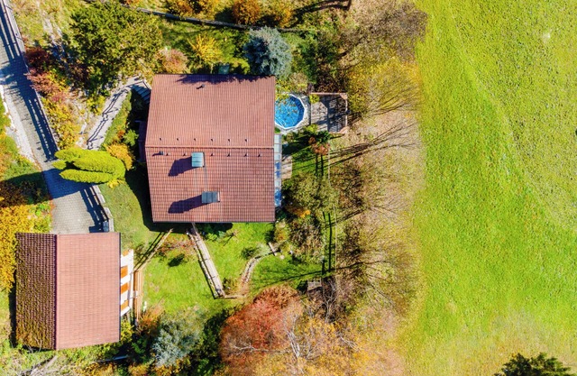 Chalet mit Sauna, Garten und Außenkamin