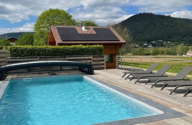 Ferienhaus Holz, gepflegte Einrichtung, Bergstil