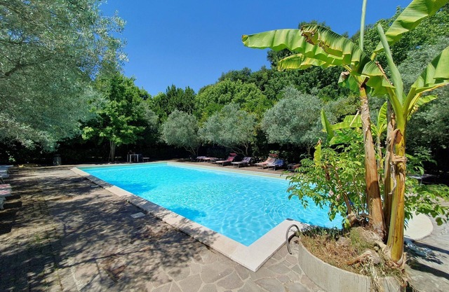 Chalet with swimming pool a few km from Rome