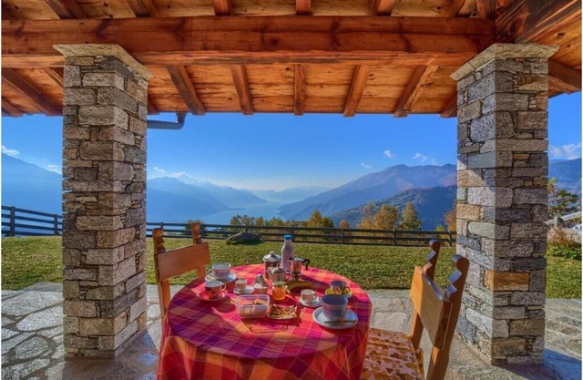 Chalet mit atemberaubendem Seeblick, Grill, Wlan, Sat Tv und Parkplatz