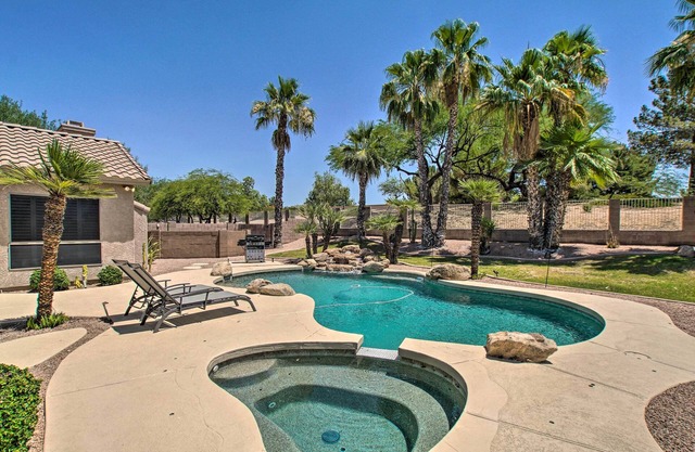 Chandler Retreat w/ Pool, Hot Tub & Grill!