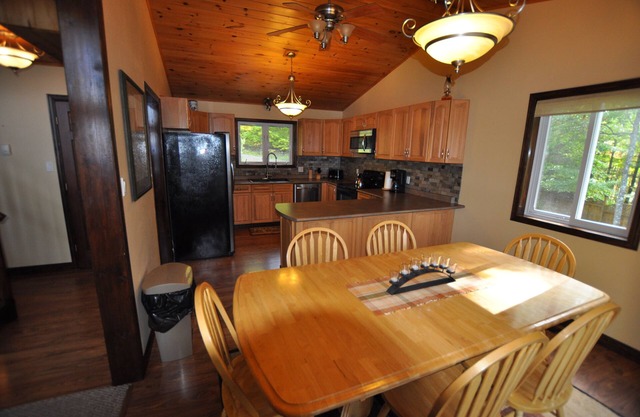 Chandos Lake Luxury!