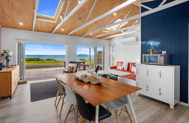 Changing Sands - Whiritoa Holiday Home