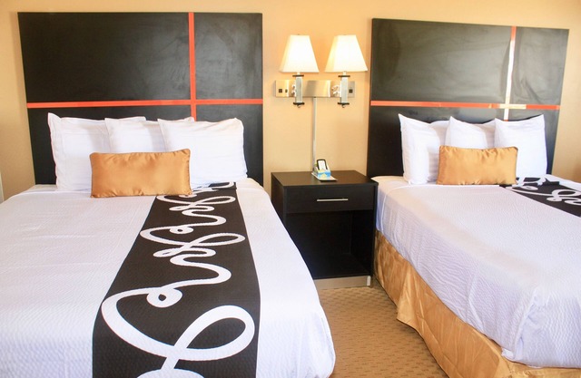 Chaparral Motor Inn