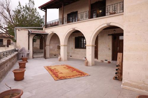 Chardonnay Suites Hotel