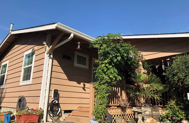 Charleen's Cottage in Jacksonville Oregon