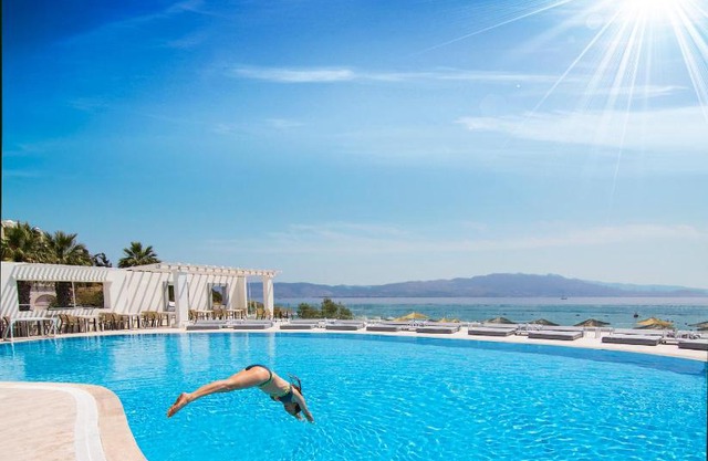CHARM BEACH HOTEL