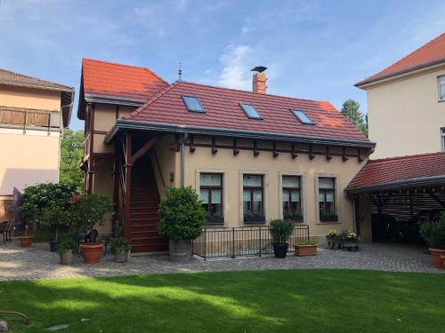 Charmantes Hinterhaus mit Terrasse - zentrale Lage