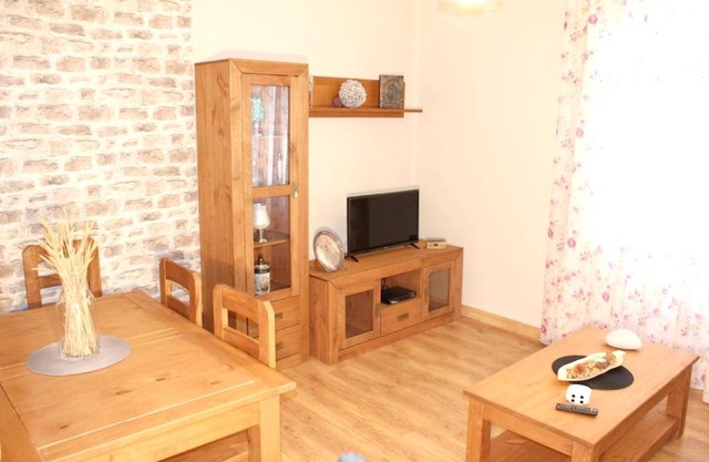 Charming House in Villanueva de los Infantes with Enclosed Garden