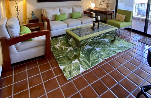 Charming 1 bedroom ocean front apartment in Cabo